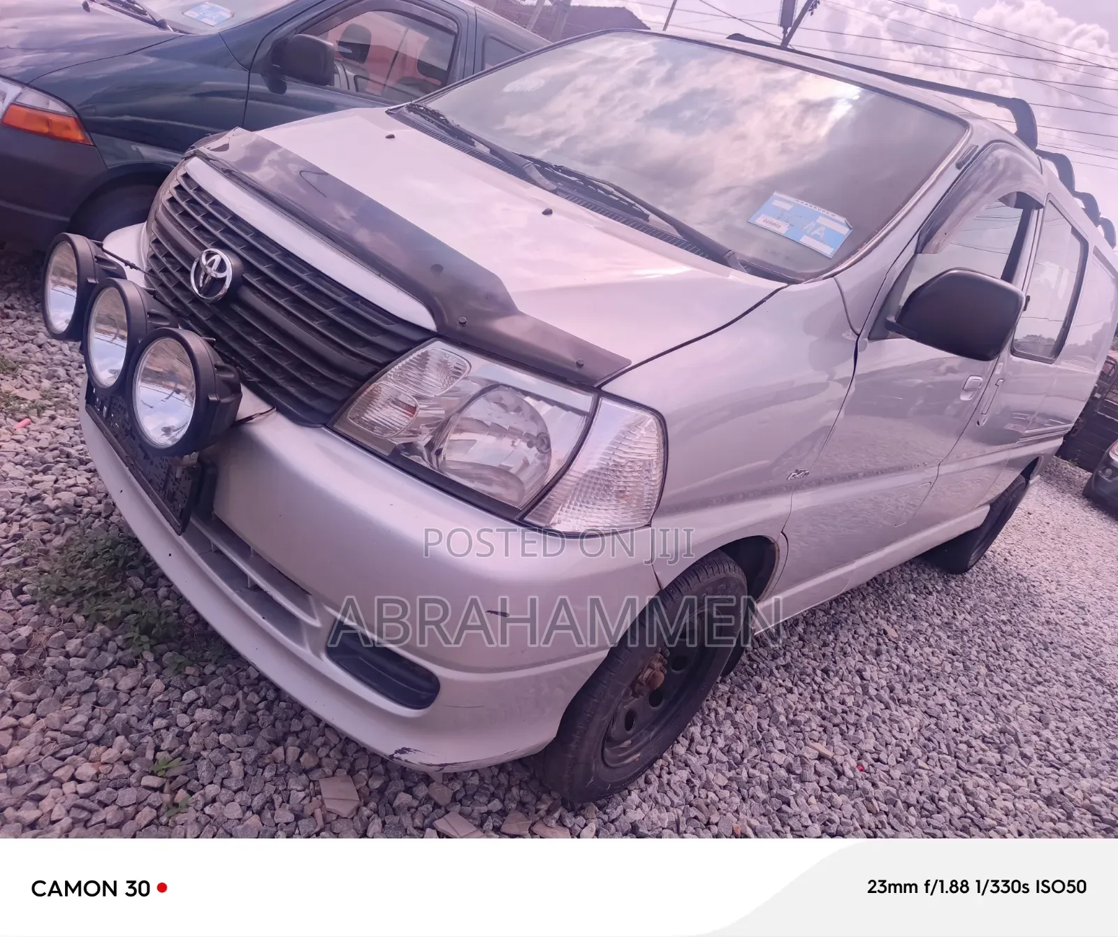 Toyota HiAce 2012 Silver
