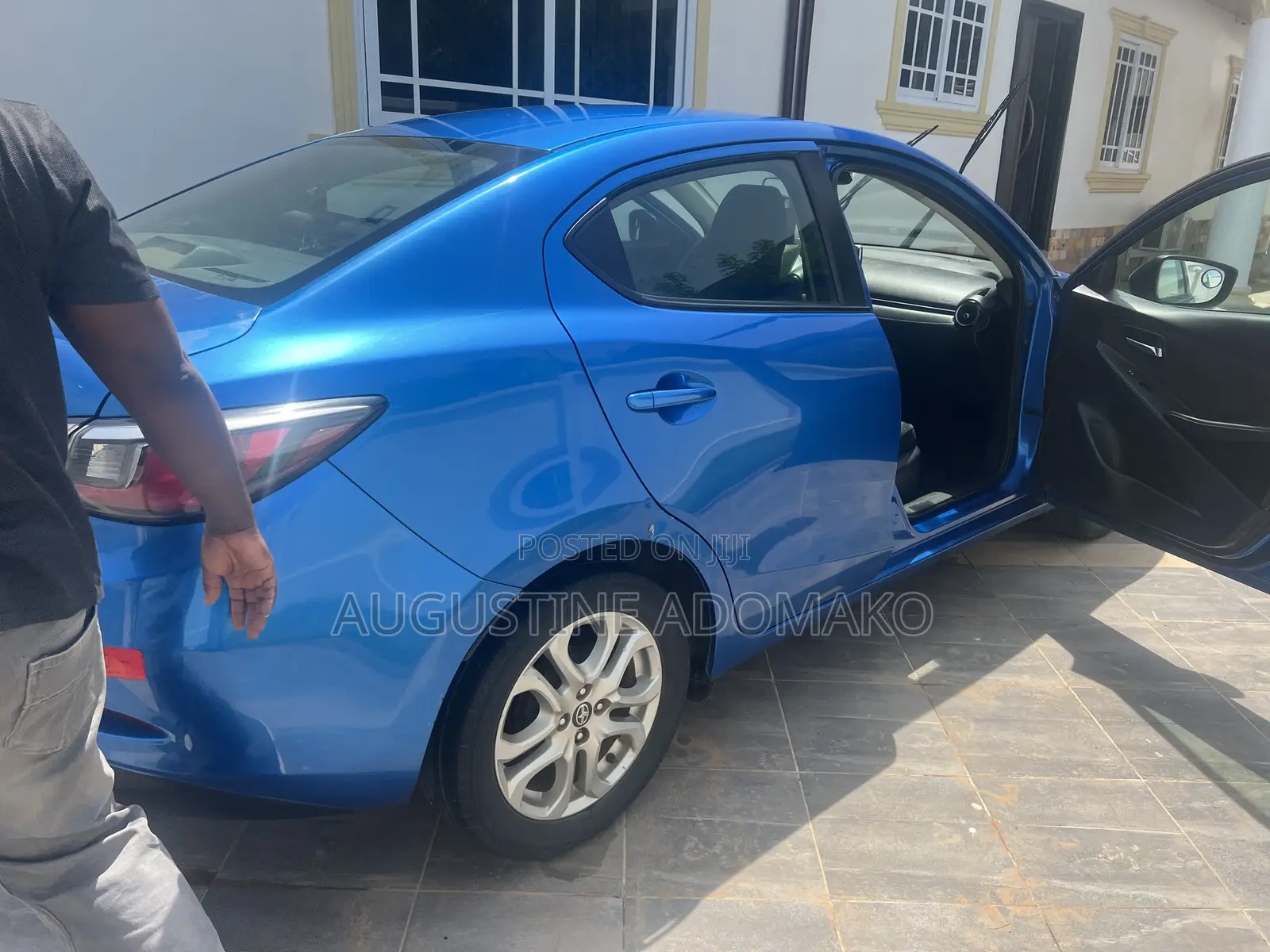 Scion iA Base 2016 Blue