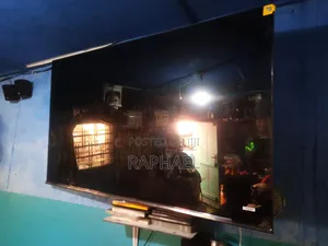 58" Hisense Smart Tv