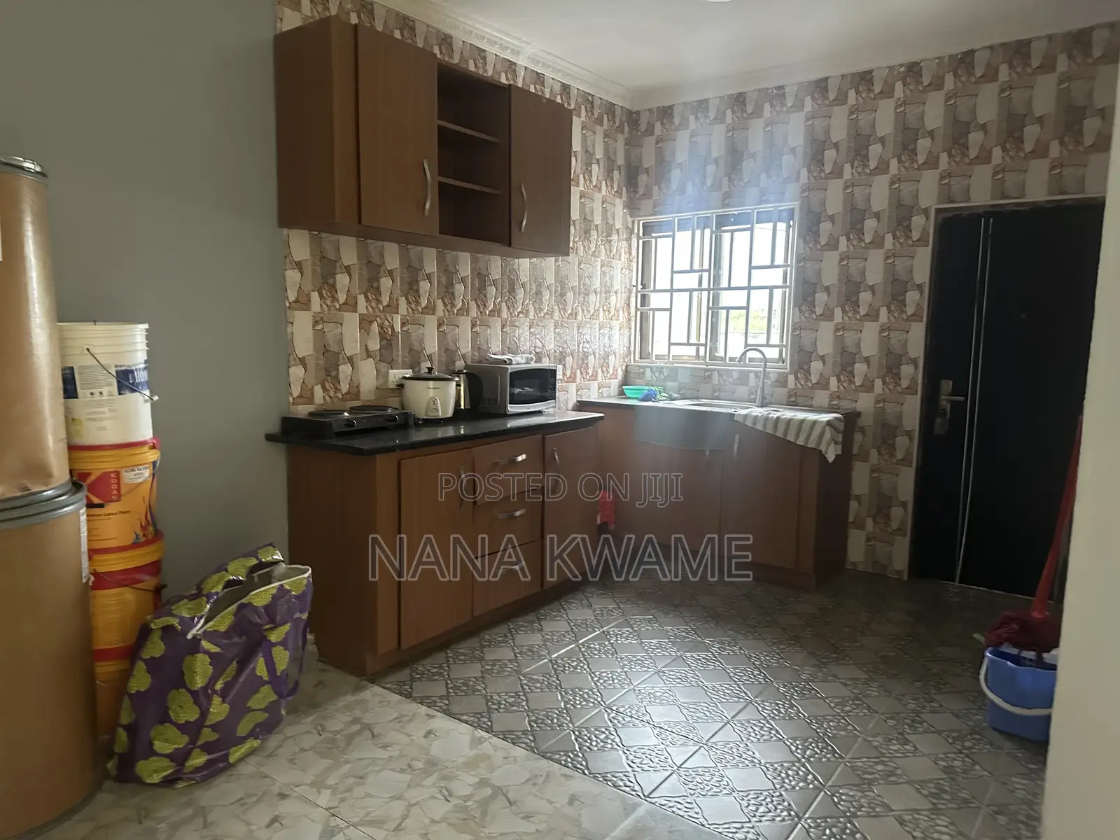 2bdrm House in Tema, Community 25 for sale