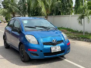 Toyota Vitz 1.3 AWD 3dr 2010 Blue
