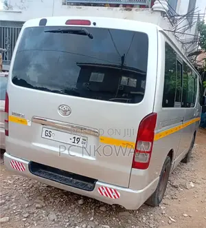 Toyota HiAce 2013 Grey