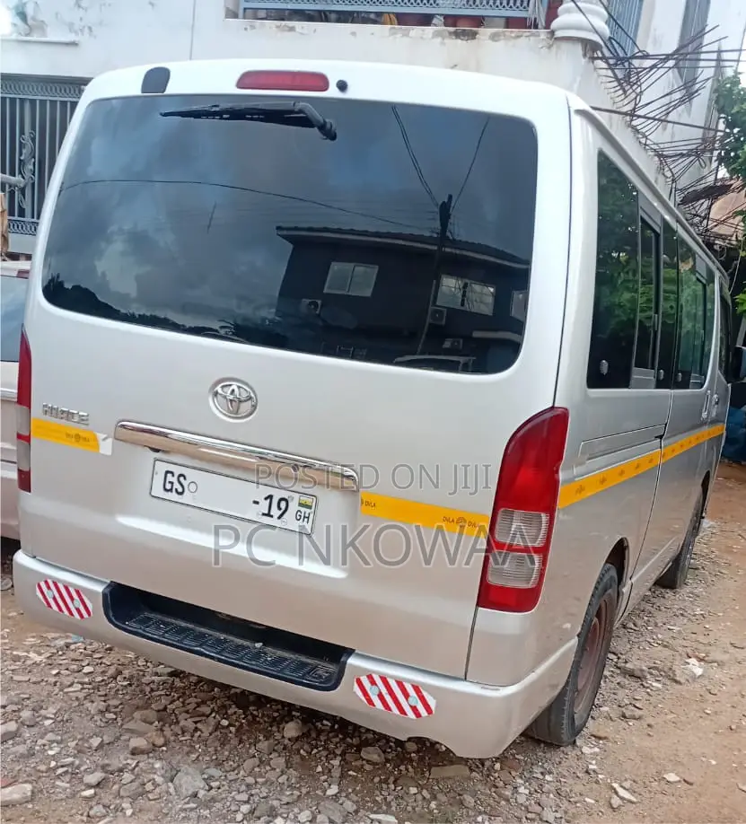 Toyota HiAce 2013 Grey