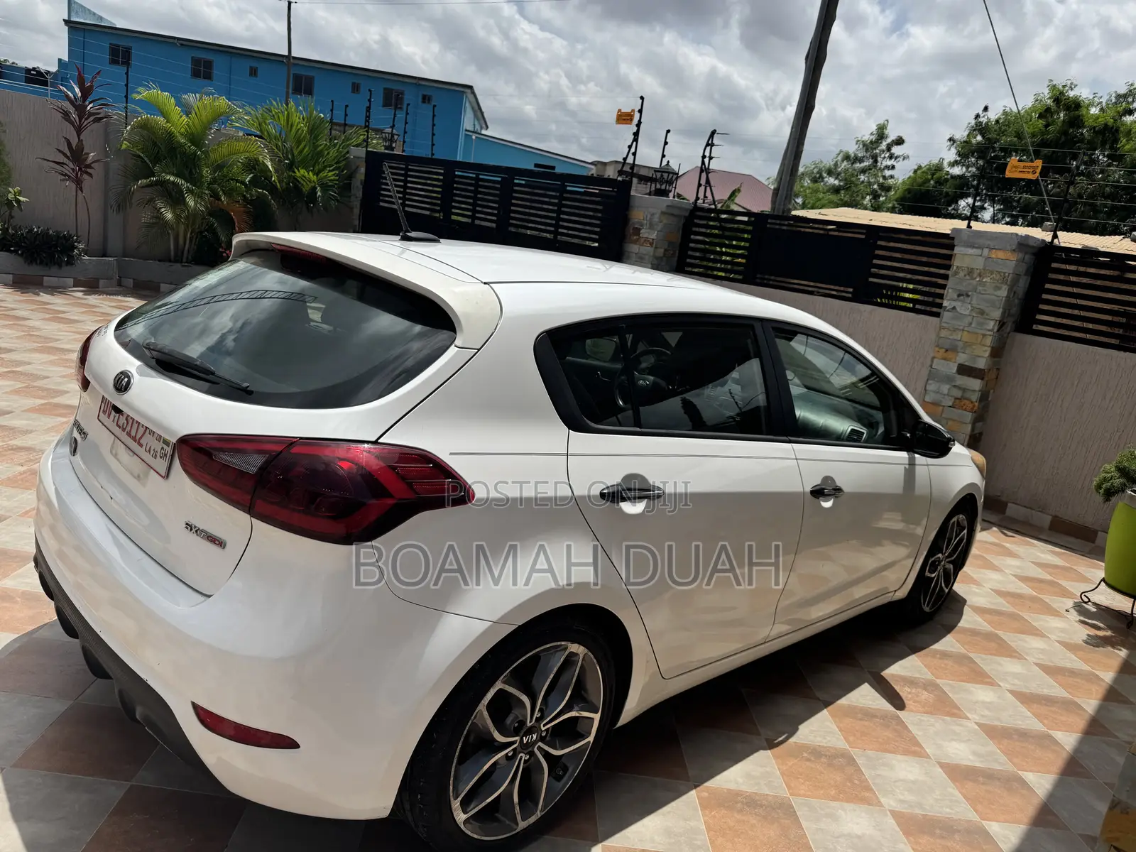 Kia Forte SX Hatchback 2015 White