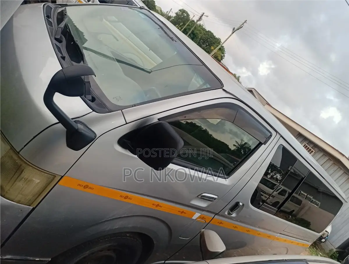 Toyota HiAce 2013 Grey