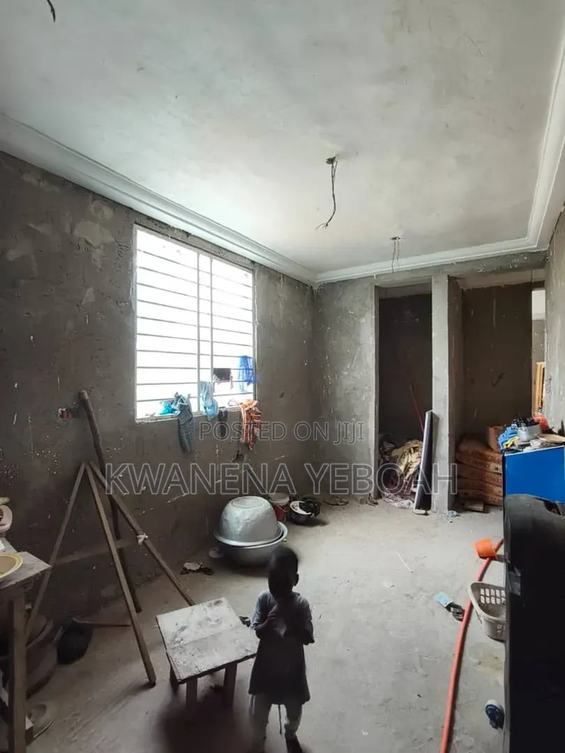 3bdrm House in Nsawam Adoagyiri Municipal for sale