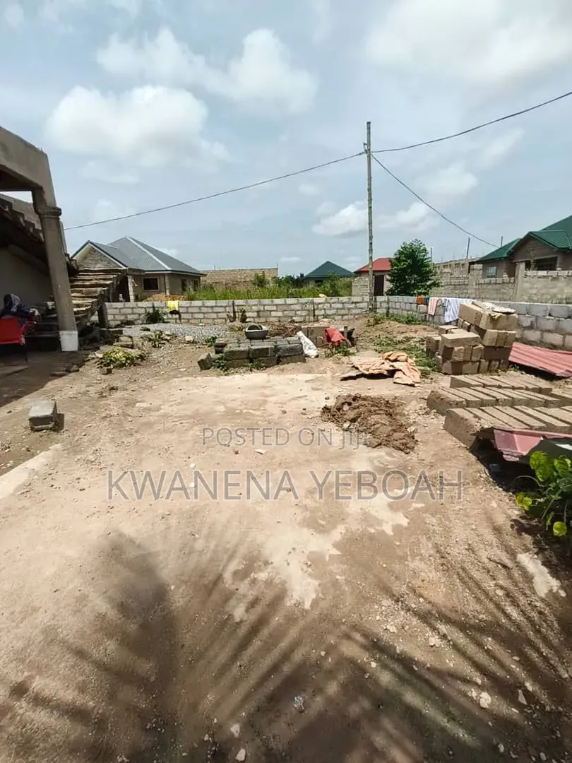 3bdrm House in Nsawam Adoagyiri Municipal for sale