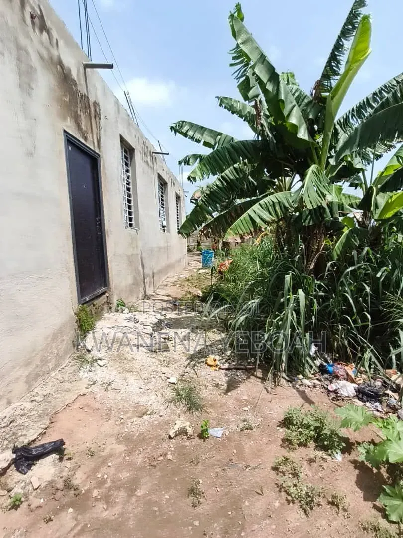 3bdrm House in Nsawam Adoagyiri Municipal for sale