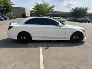 Mercedes-Benz C300 2017 White