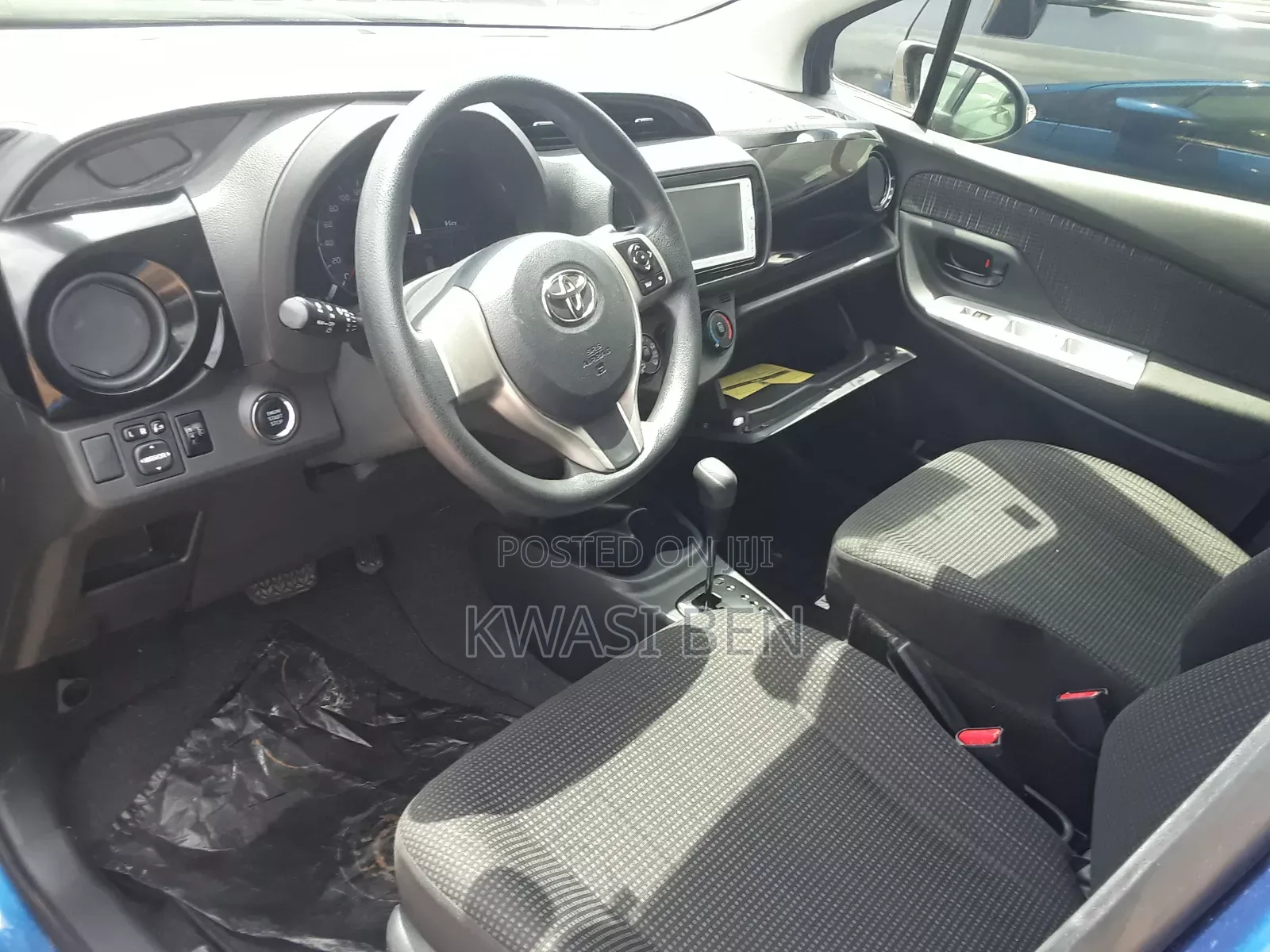 Toyota Vitz 2014 Blue