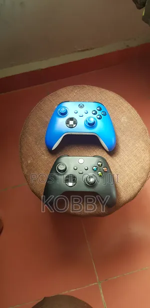 Xbox Series S With 2 Controllers And 8 Games Installed Including Fc 26