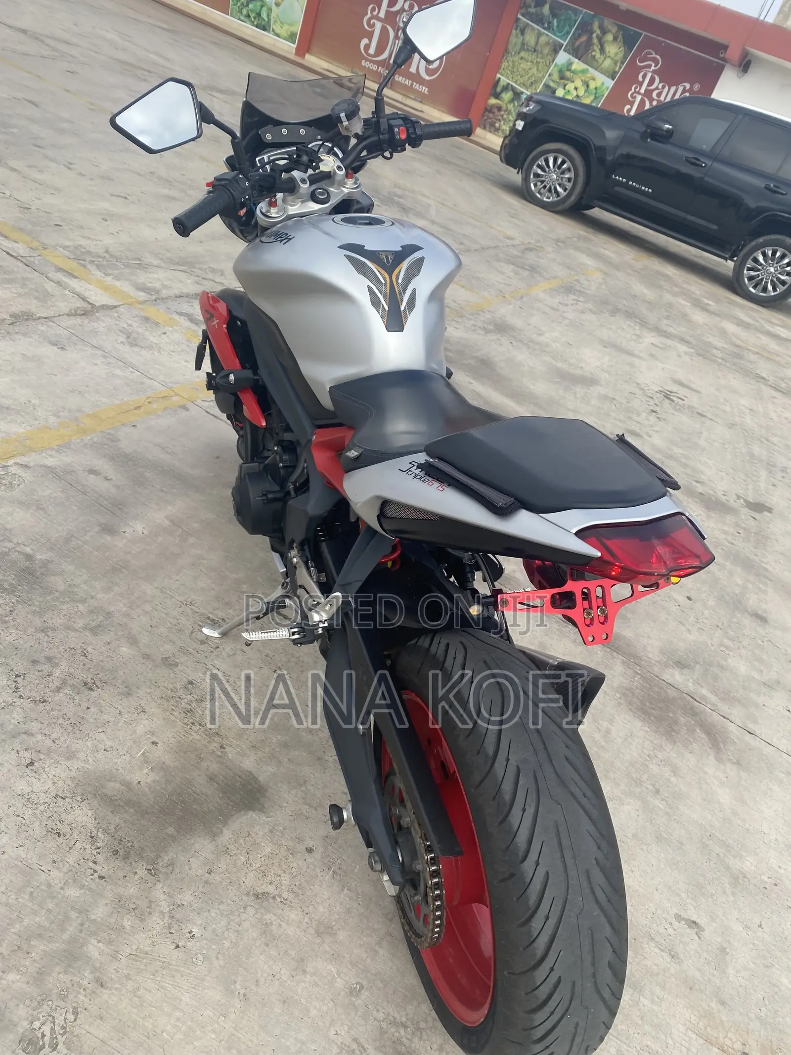 Triumph Speed Triple 2016 Red
