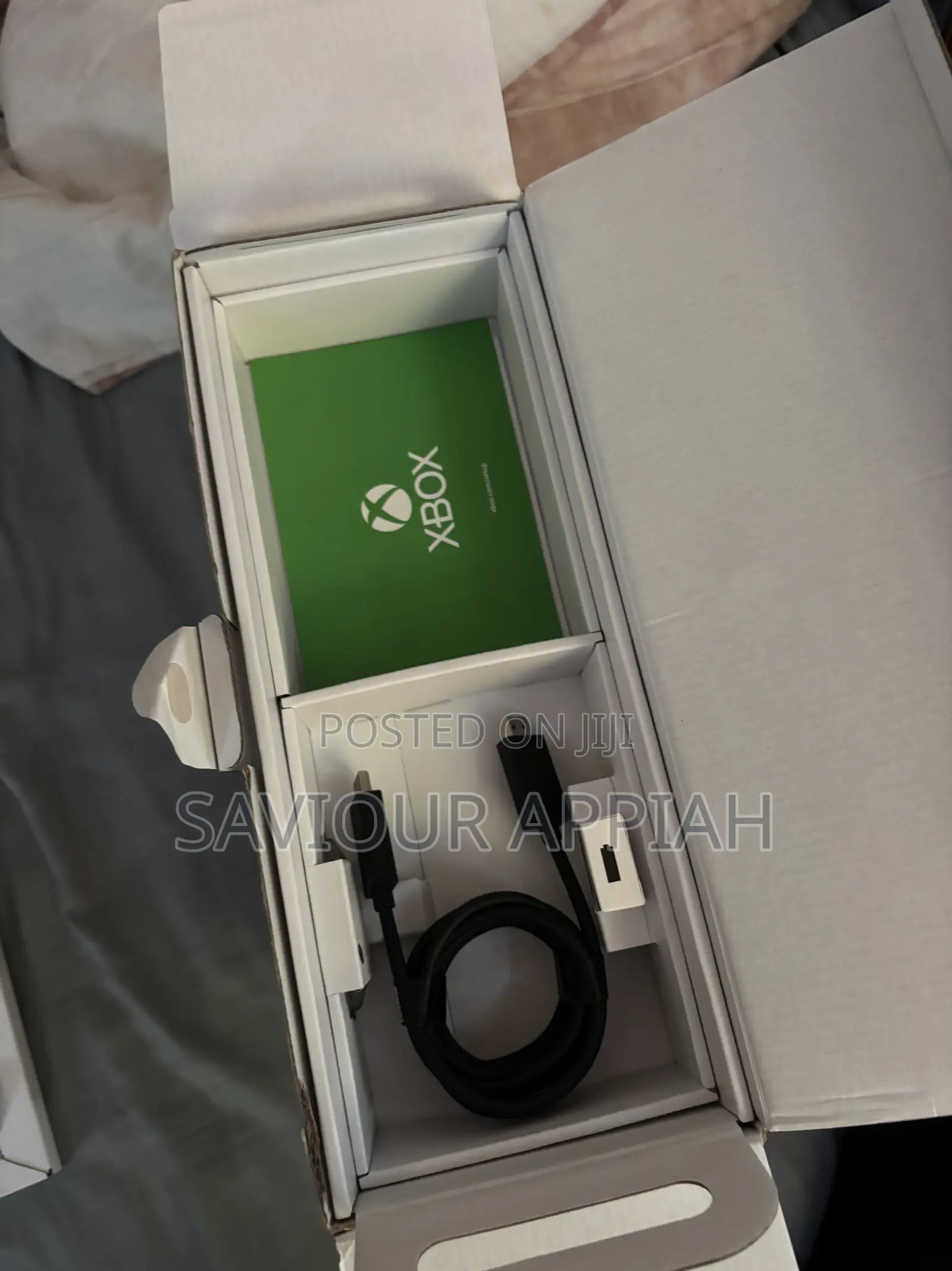 A Month Used Series S With Installed Games(Open Box)