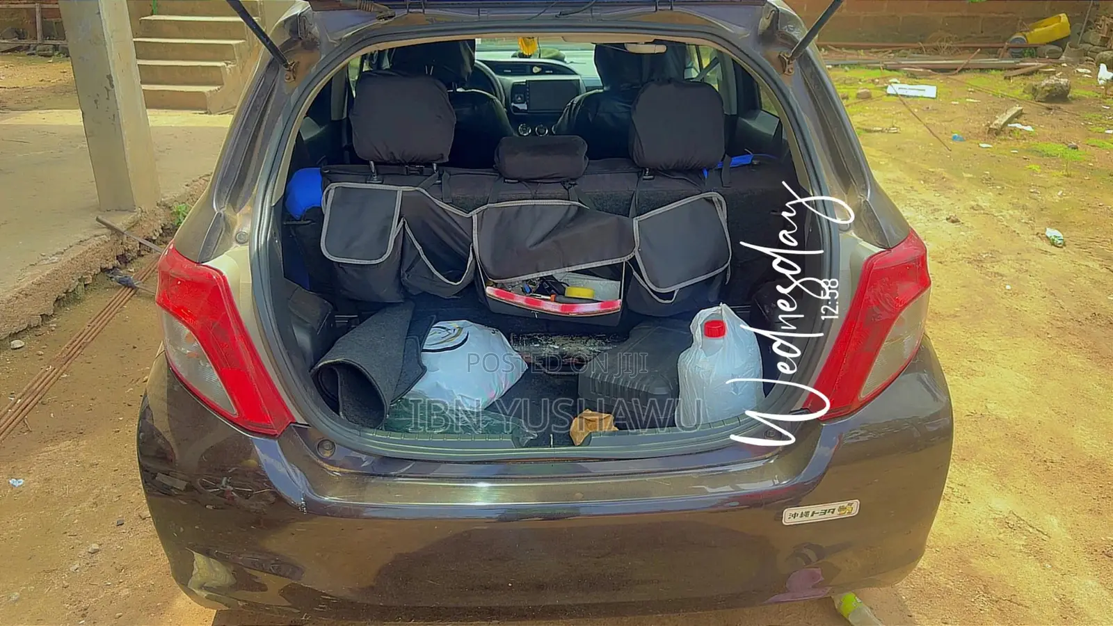 Toyota Vitz 1.0 FWD 5dr 2013 Matt Black