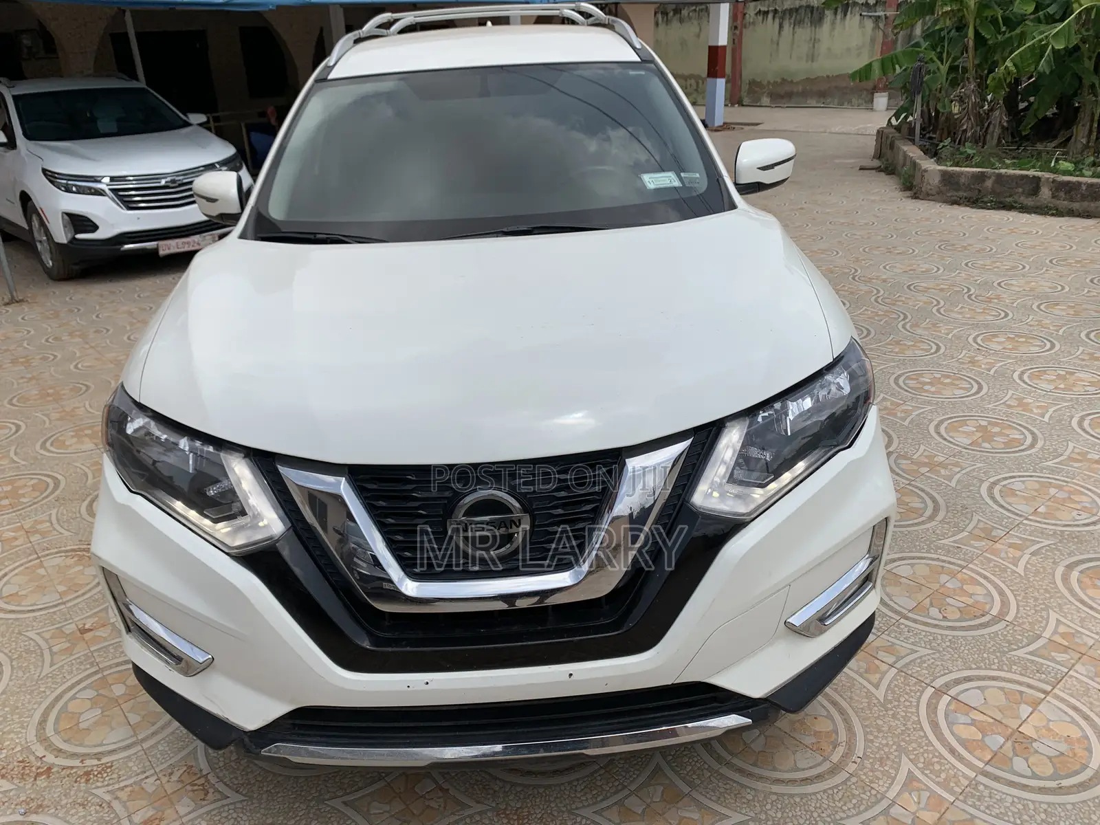Nissan Rogue SV AWD 2018 White