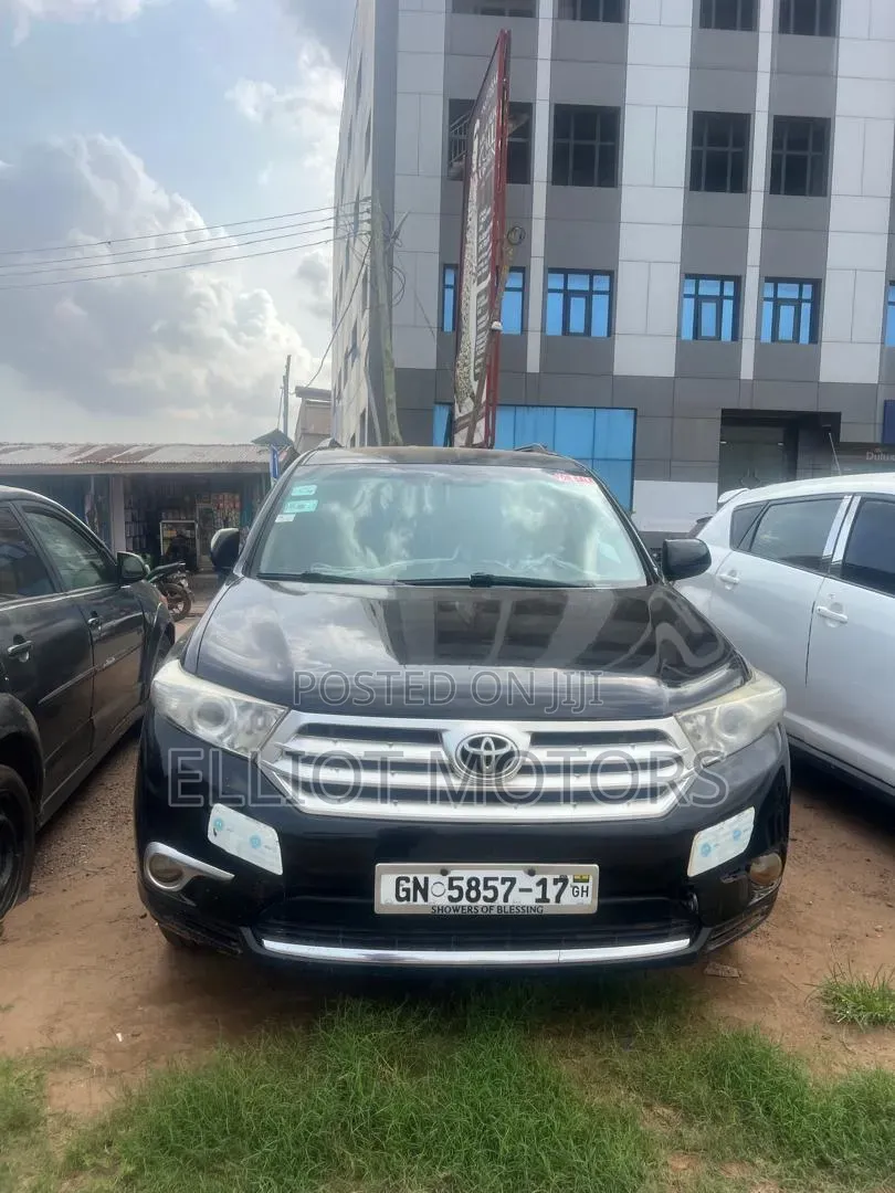 Toyota Highlander 3.5L 4WD 2013 Black