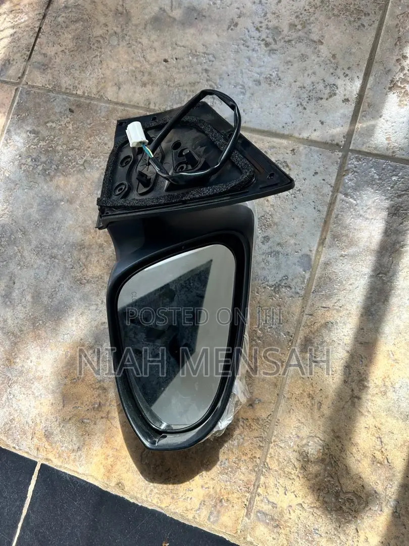 Toyota Corolla Passenger Mirror