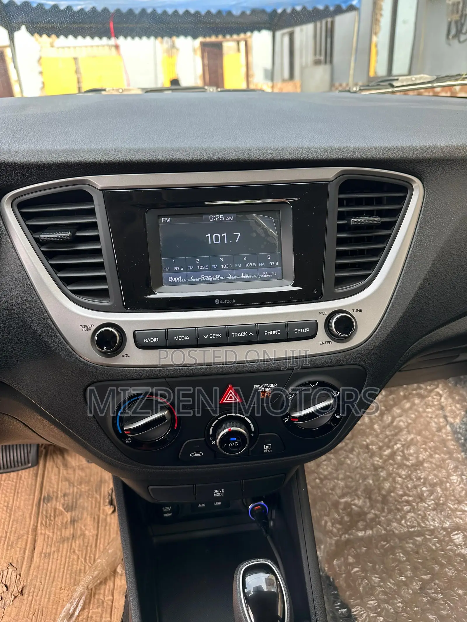 Hyundai Accent SE 2020 White
