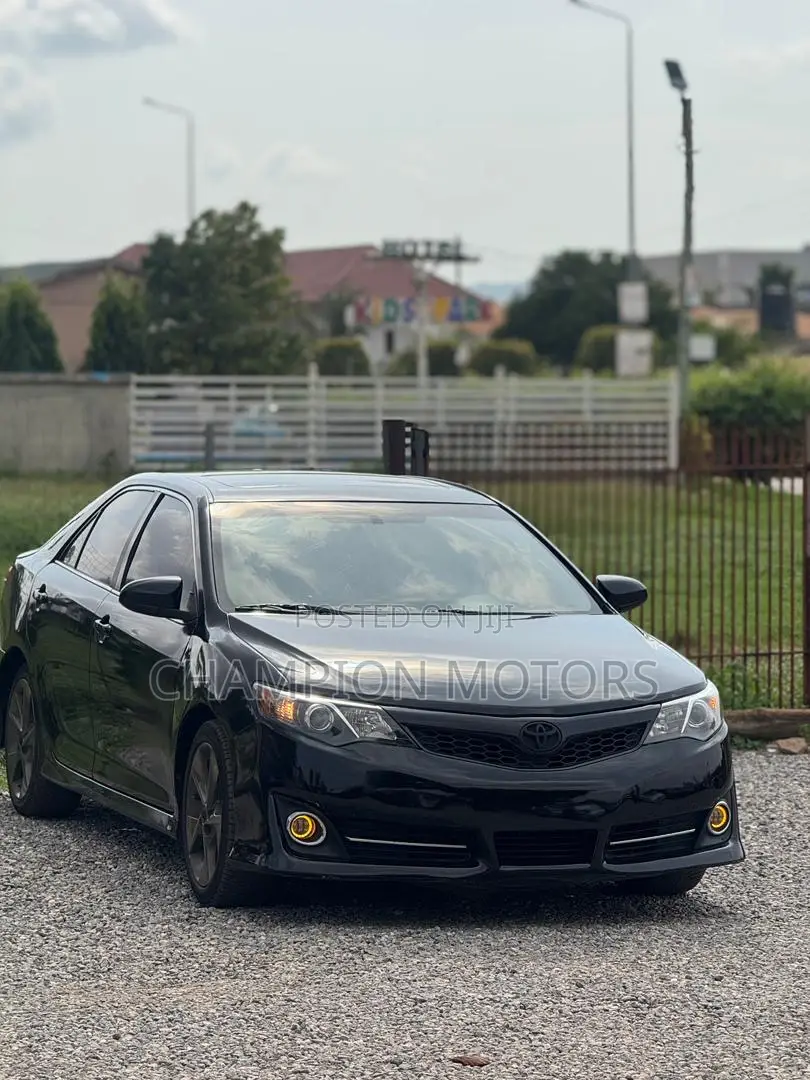 Toyota Camry 2014 Black