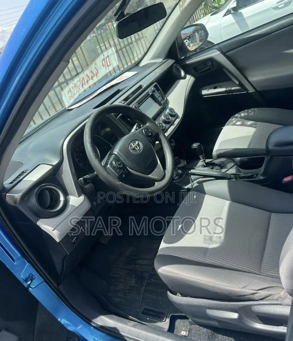 Toyota RAV4 2014 Blue