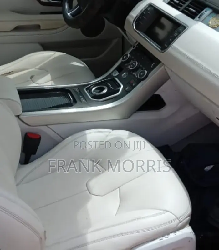 Land Rover Range Rover Evoque Prestige 4x4 (2.0L 4cyl 9A) 2014 White