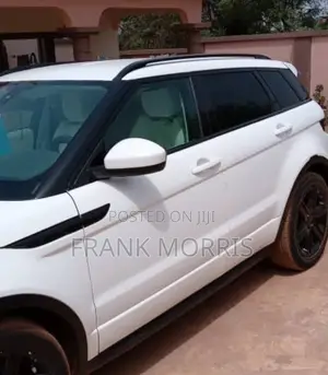 Land Rover Range Rover Evoque Prestige 4x4 (2.0L 4cyl 9A) 2014 White