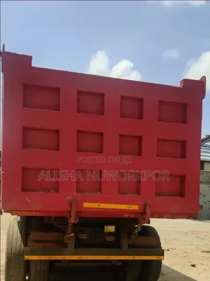 Tipper Truck