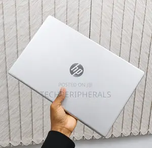 New Laptop HP 15 8GB Intel Core i3 SSD 512GB