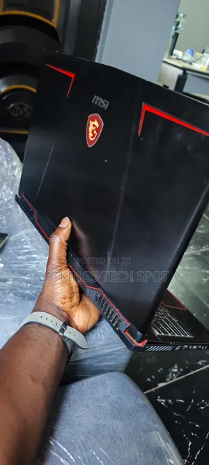 Laptop MSI 16GB Intel Core i7 SSD 512GB