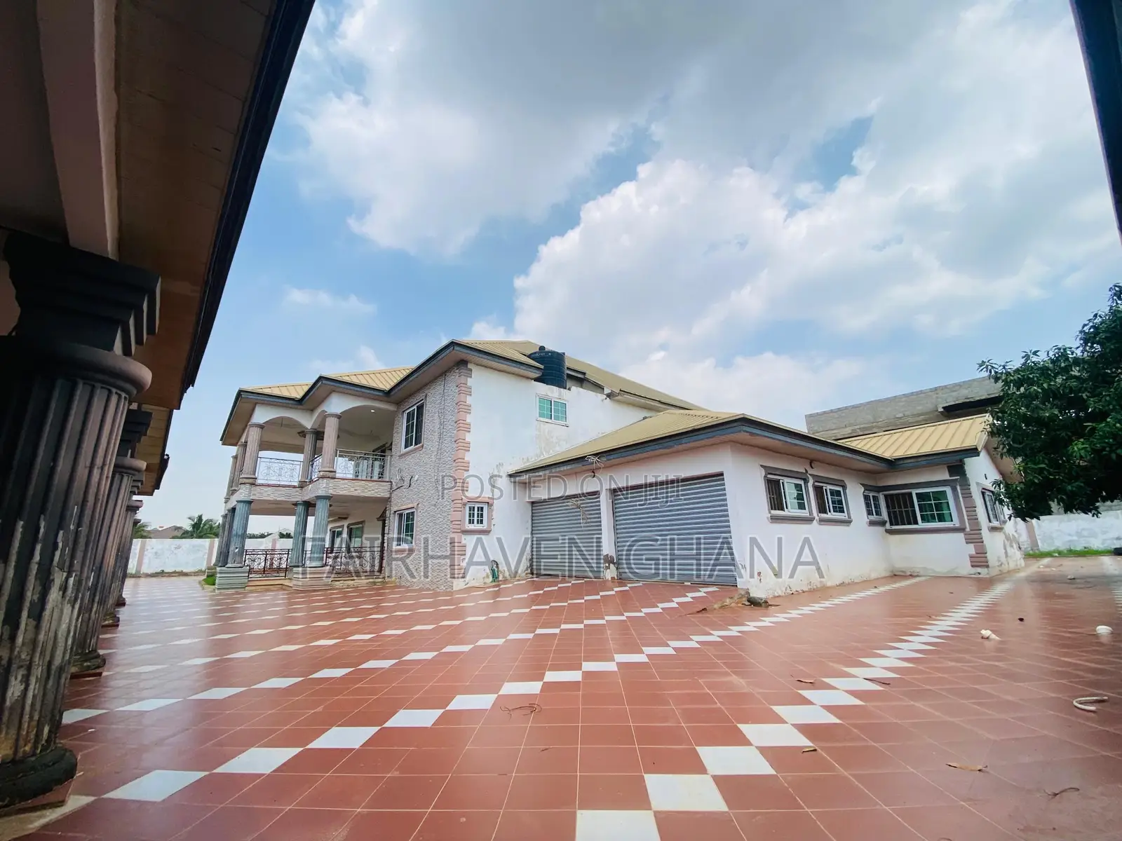 10bdrm House in Fairhaven Properties, Afienya for rent