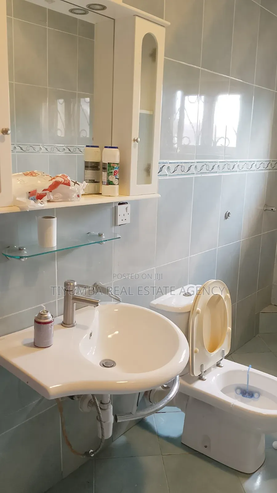 6bdrm House in Tiyumba, Pillar 2 for sale