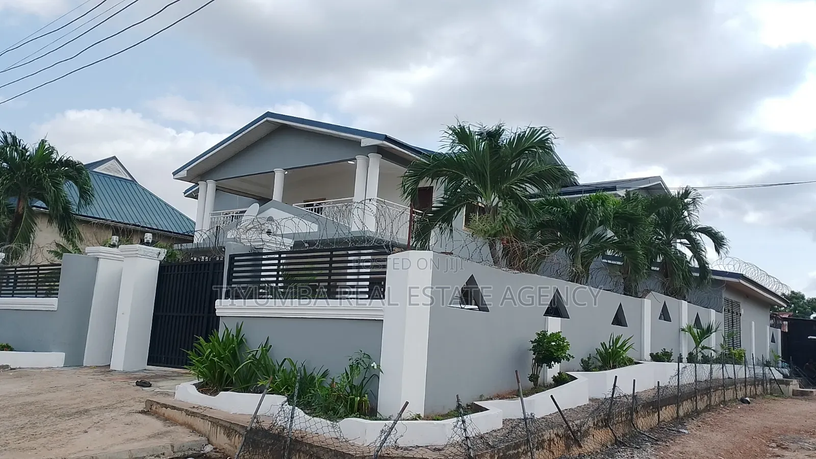 6bdrm House in Tiyumba, Pillar 2 for sale