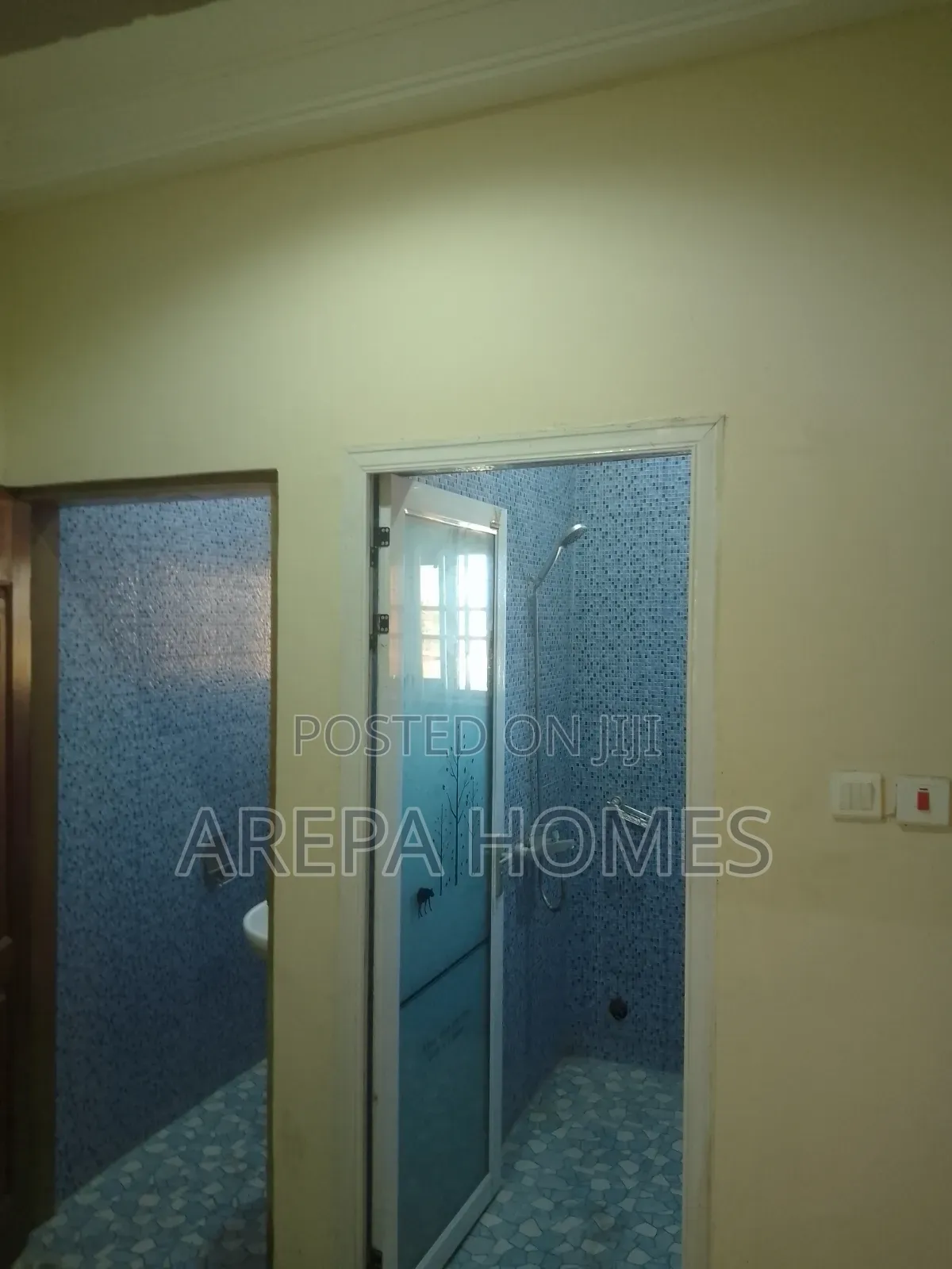 2bdrm Apartment in Arepa Homes, Zongo Junction for rent