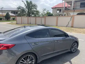 Hyundai Avante 2018 Gray
