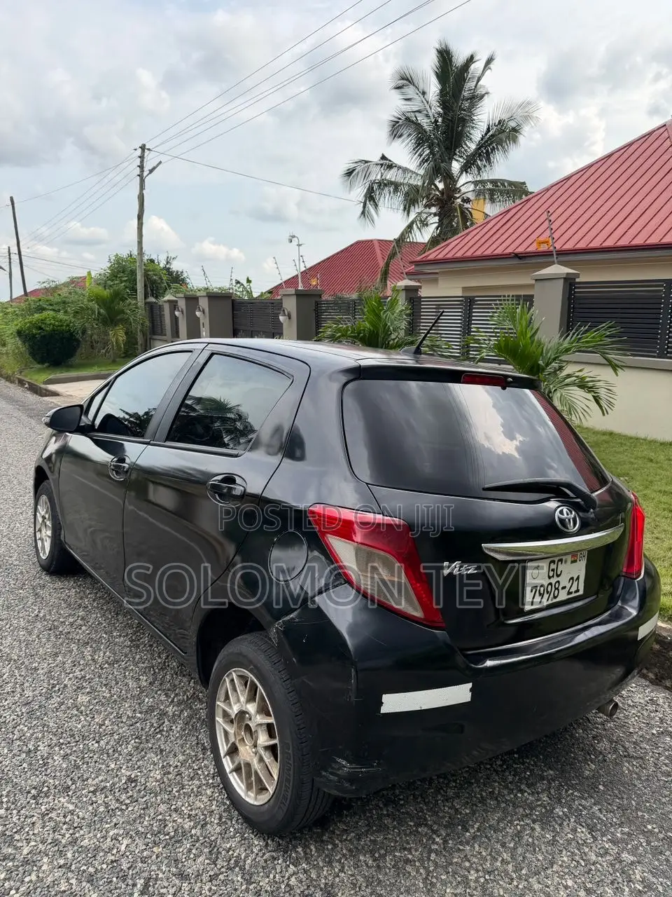 Toyota Vitz 1.5 FWD 5dr 2012 Black