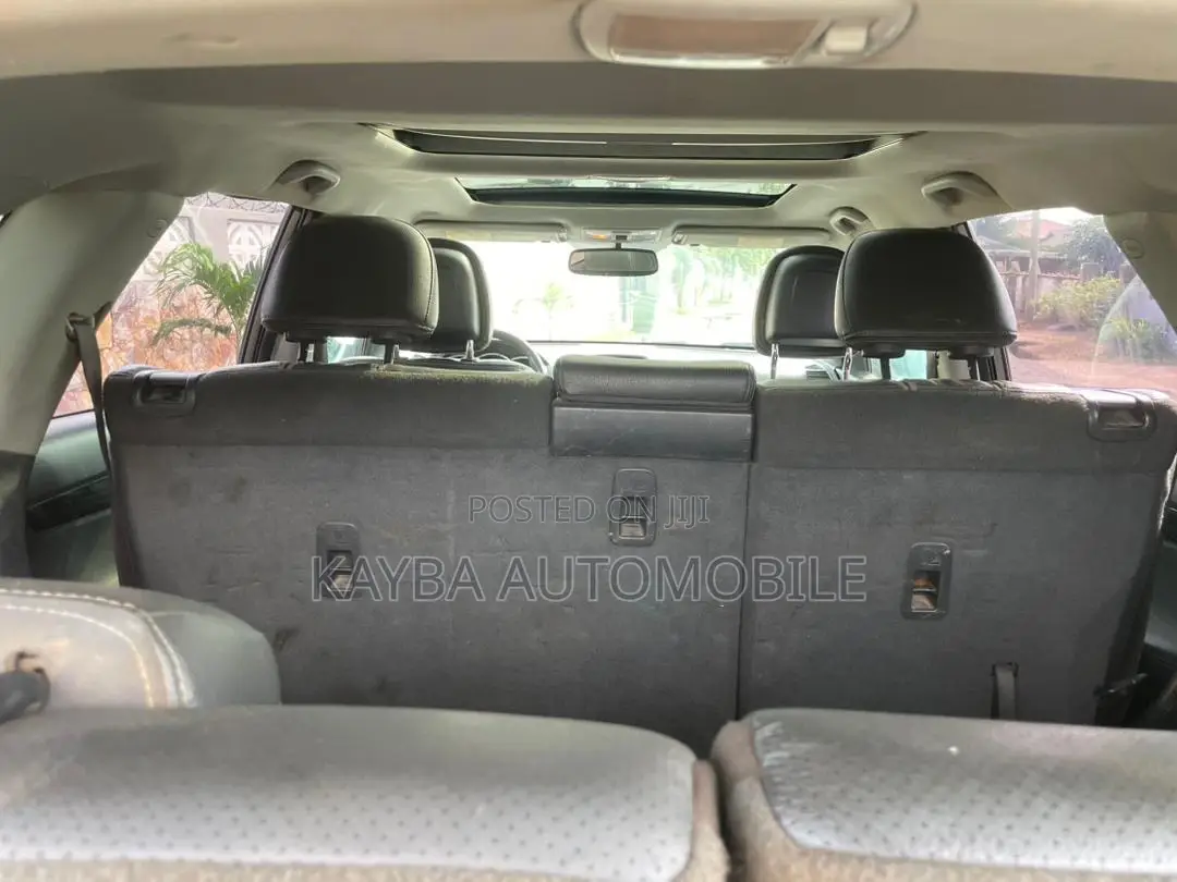 Kia Sorento 2011 Gold