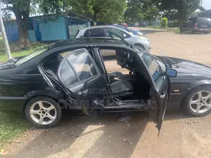 BMW 323i 2004 Black
