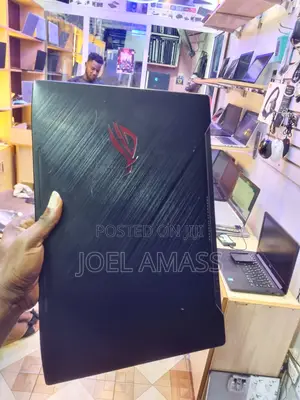 Laptop Asus ROG Strix GL503 12GB Intel Core i5 SSD 512GB