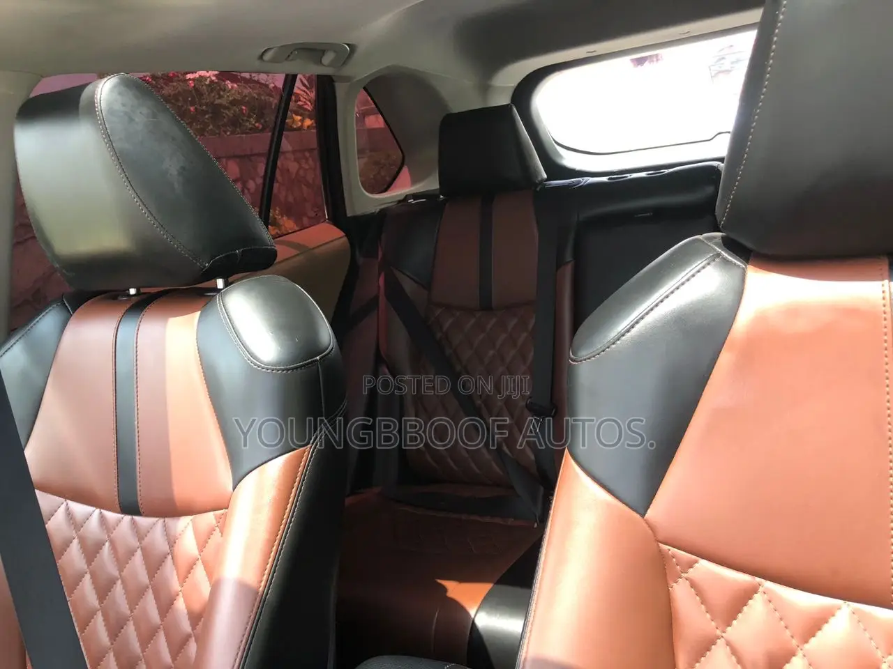 Toyota RAV4 XLE FWD 2020 Black