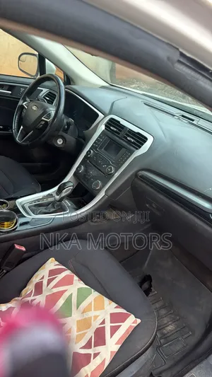 Ford Fusion Titanium 4dr Sedan w/EcoBoost (2.0L 4cyl Turbo 6A) 2014
