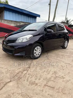 Toyota Vitz 1.3 AWD 3dr 2013 Black