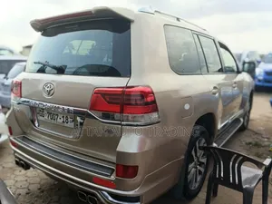 Toyota Land Cruiser 2013 Brown