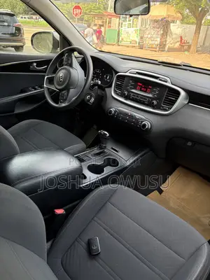 Kia Sorento 4dr SUV 2016 Silver