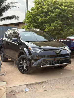 Toyota RAV4 Limited 4dr SUV (2.5L 4cyl 6A) 2018 Black