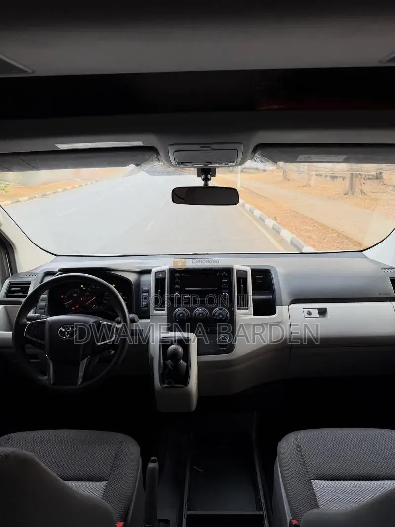 Toyota HiAce 2023 White