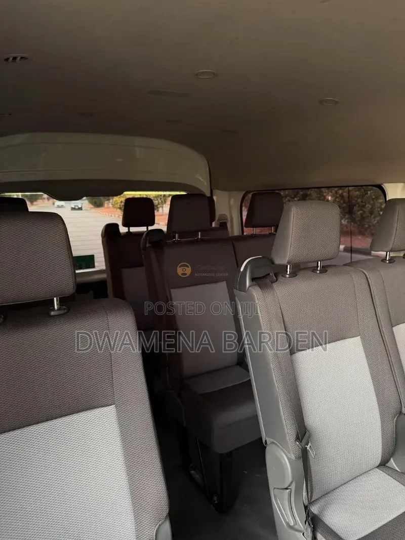 Toyota HiAce 2023 White