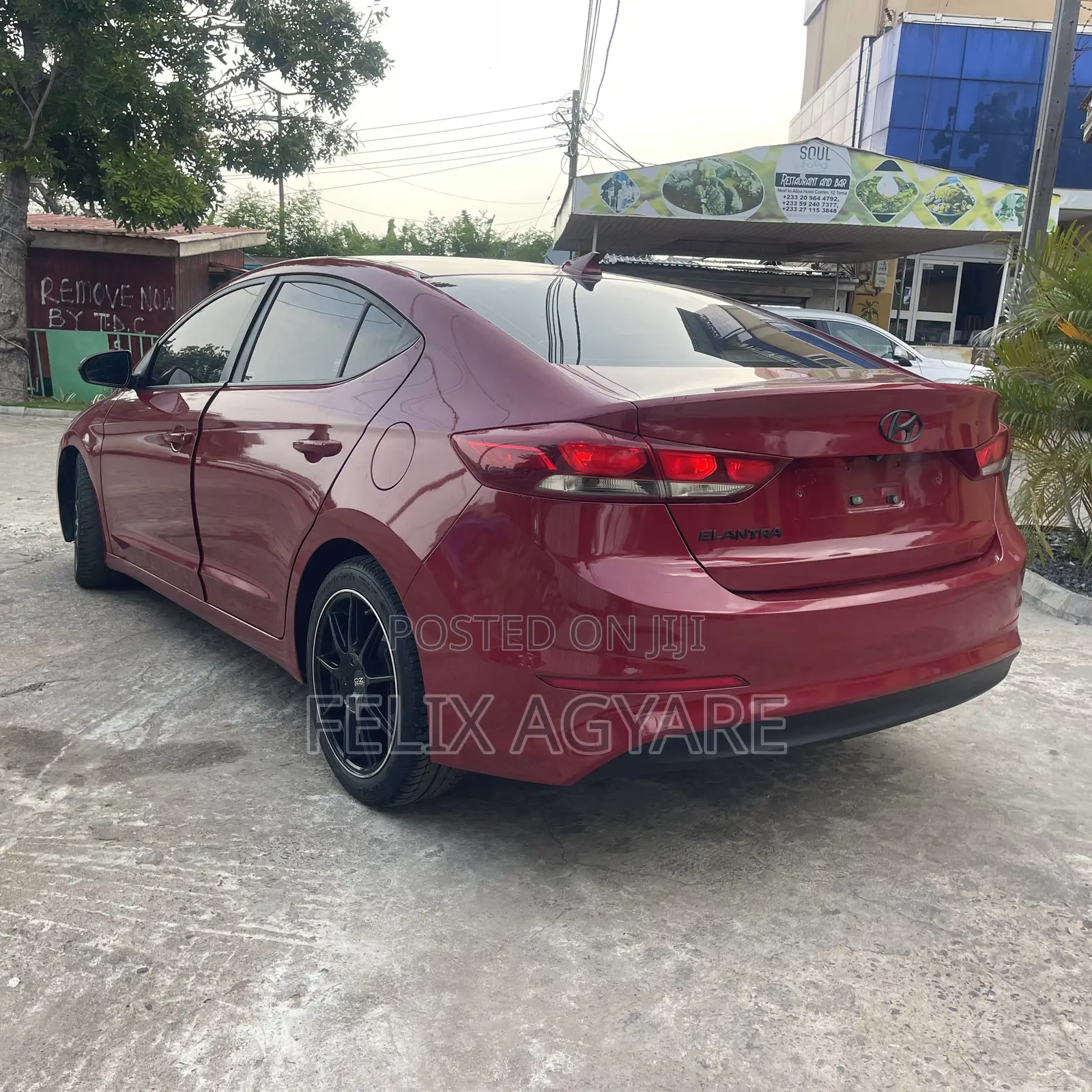 Hyundai Elantra 2018 Red