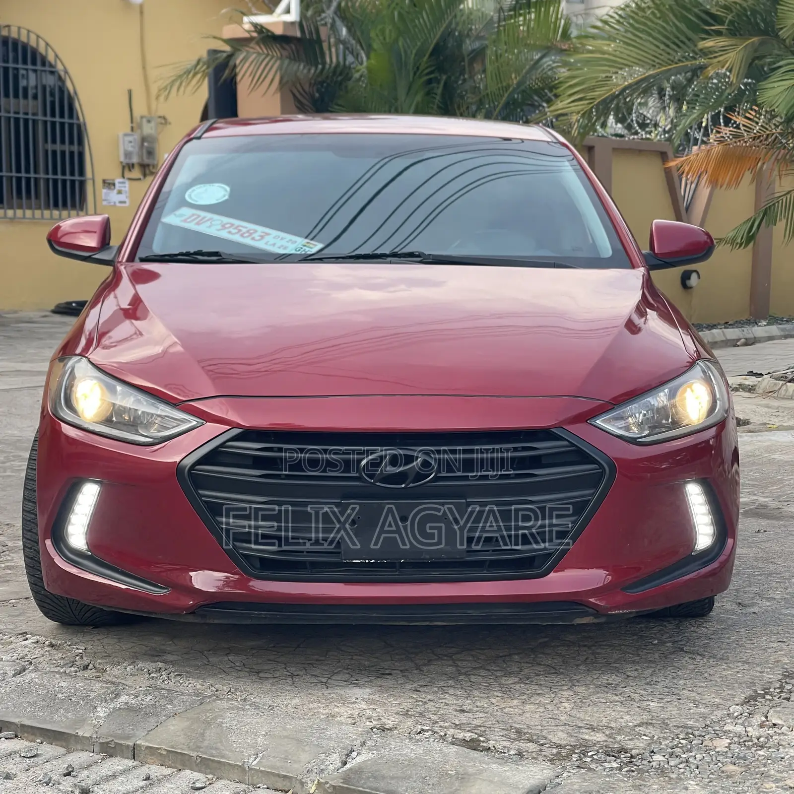 Hyundai Elantra 2018 Red