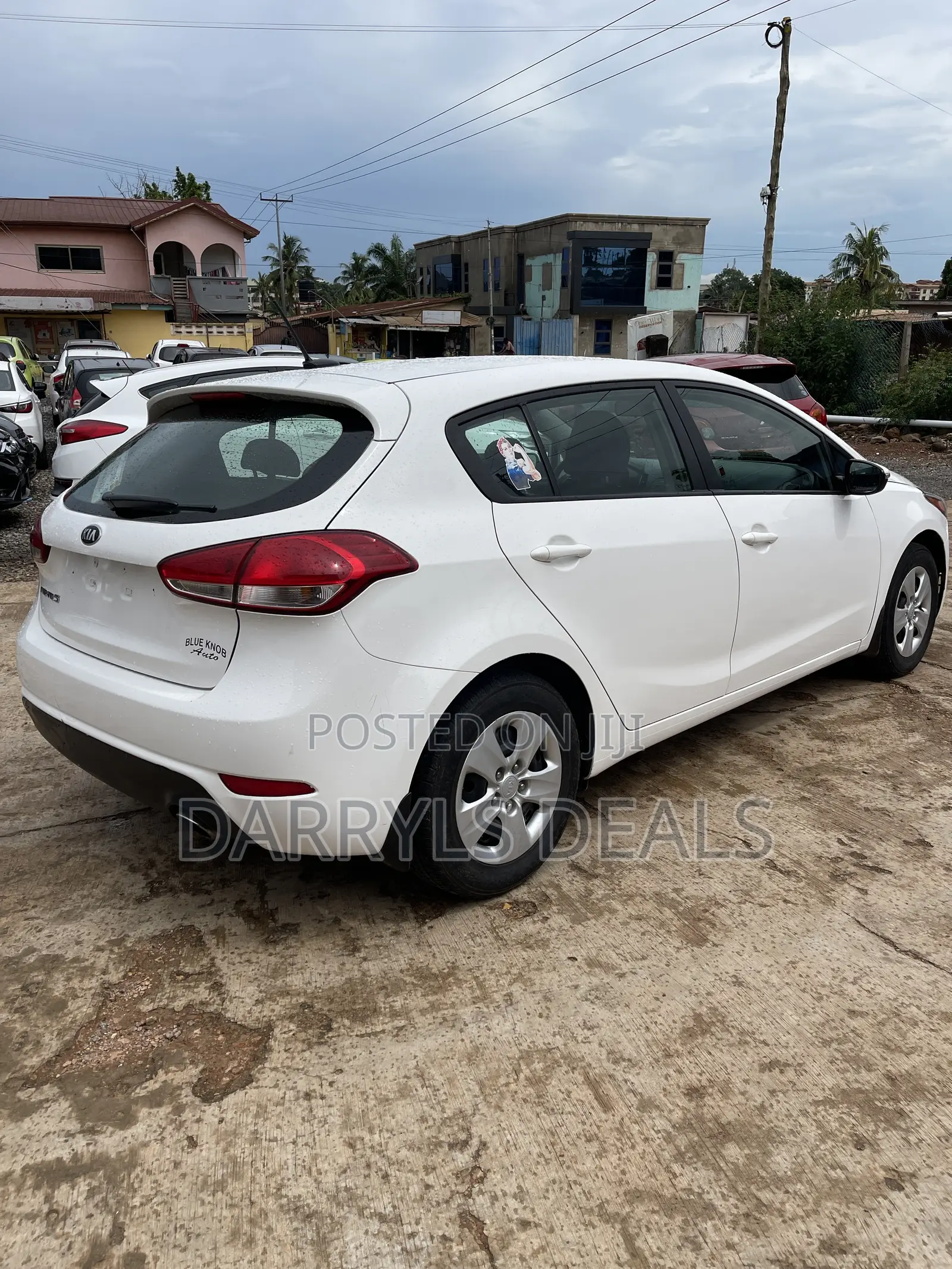 Kia Forte SX Hatchback 2017 White