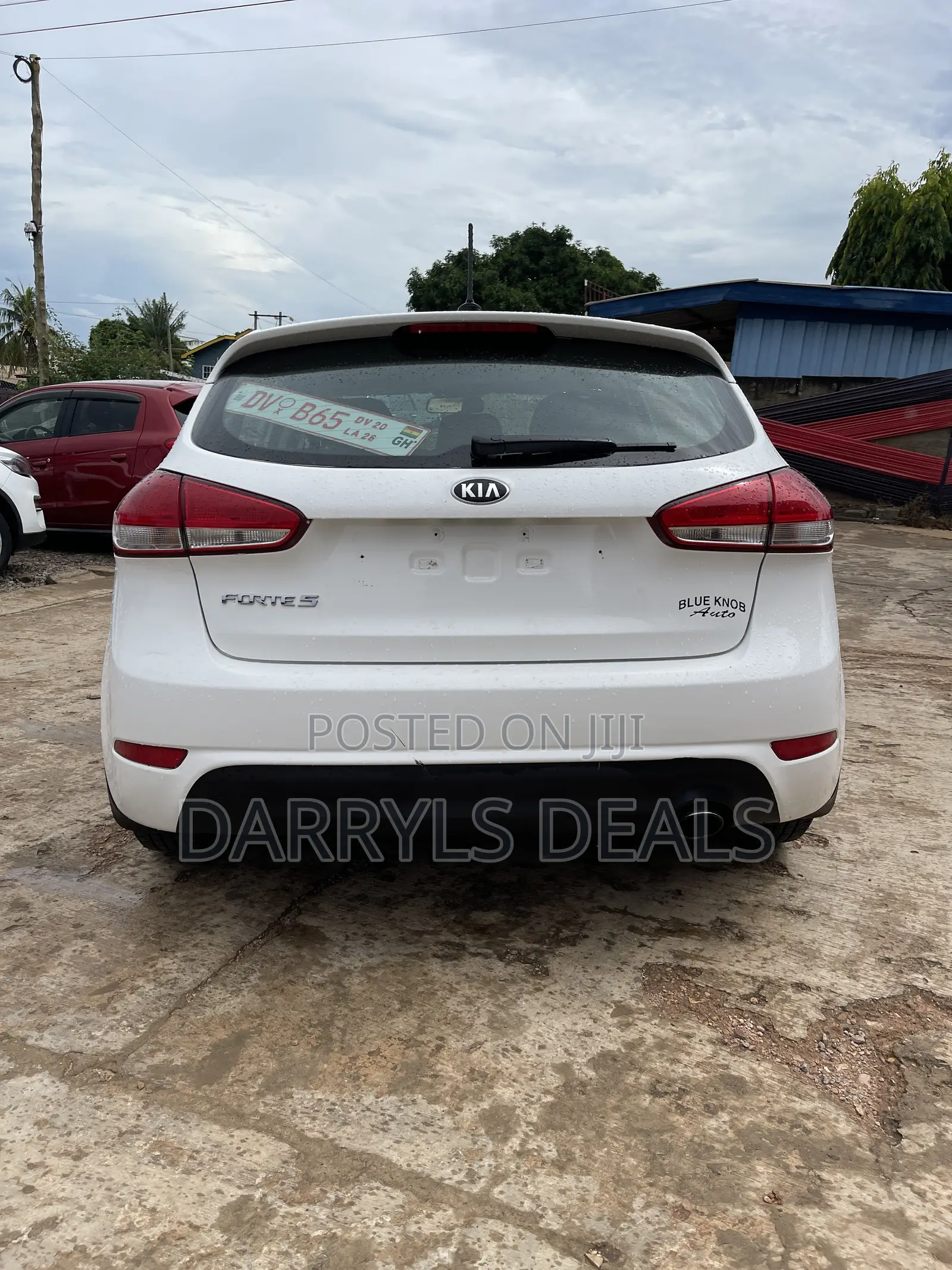 Kia Forte SX Hatchback 2017 White